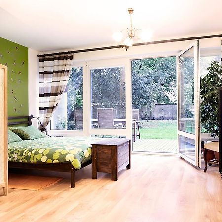 ורשה Lovely Garden Flat Near Royal Park חדר תמונה