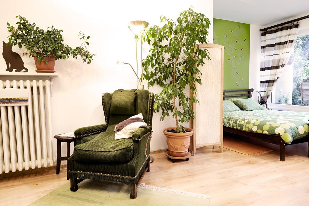 ורשה Lovely Garden Flat Near Royal Park חדר תמונה