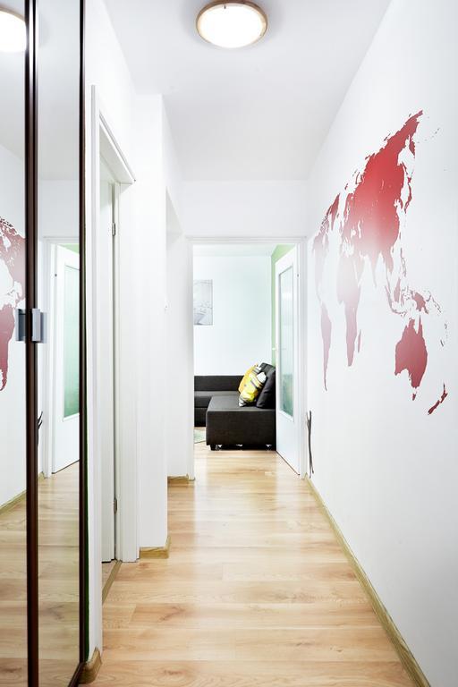 ורשה Lovely Garden Flat Near Royal Park חדר תמונה