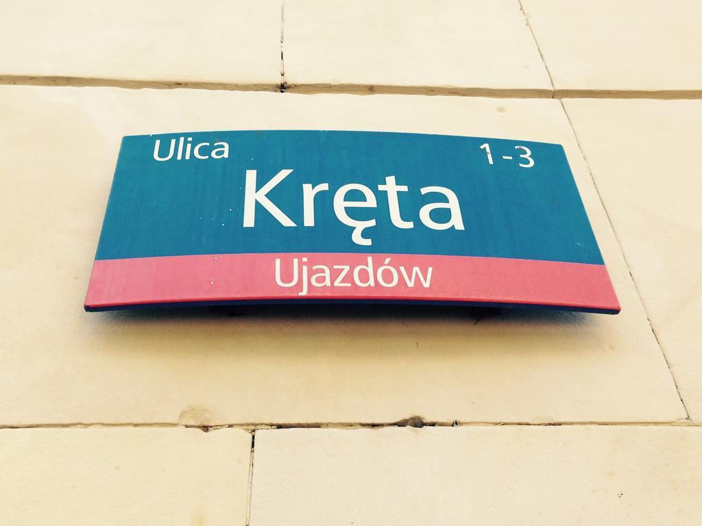 ורשה Lovely Garden Flat Near Royal Park מראה חיצוני תמונה